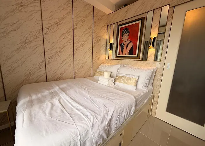 Rm 1869 Fireworks View 1br Shore Facing Moa By Prime Moa * Manila