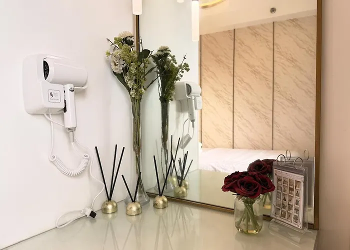 Rm 1869 Fireworks View 1br Shore Facing Moa By Prime Moa Manila